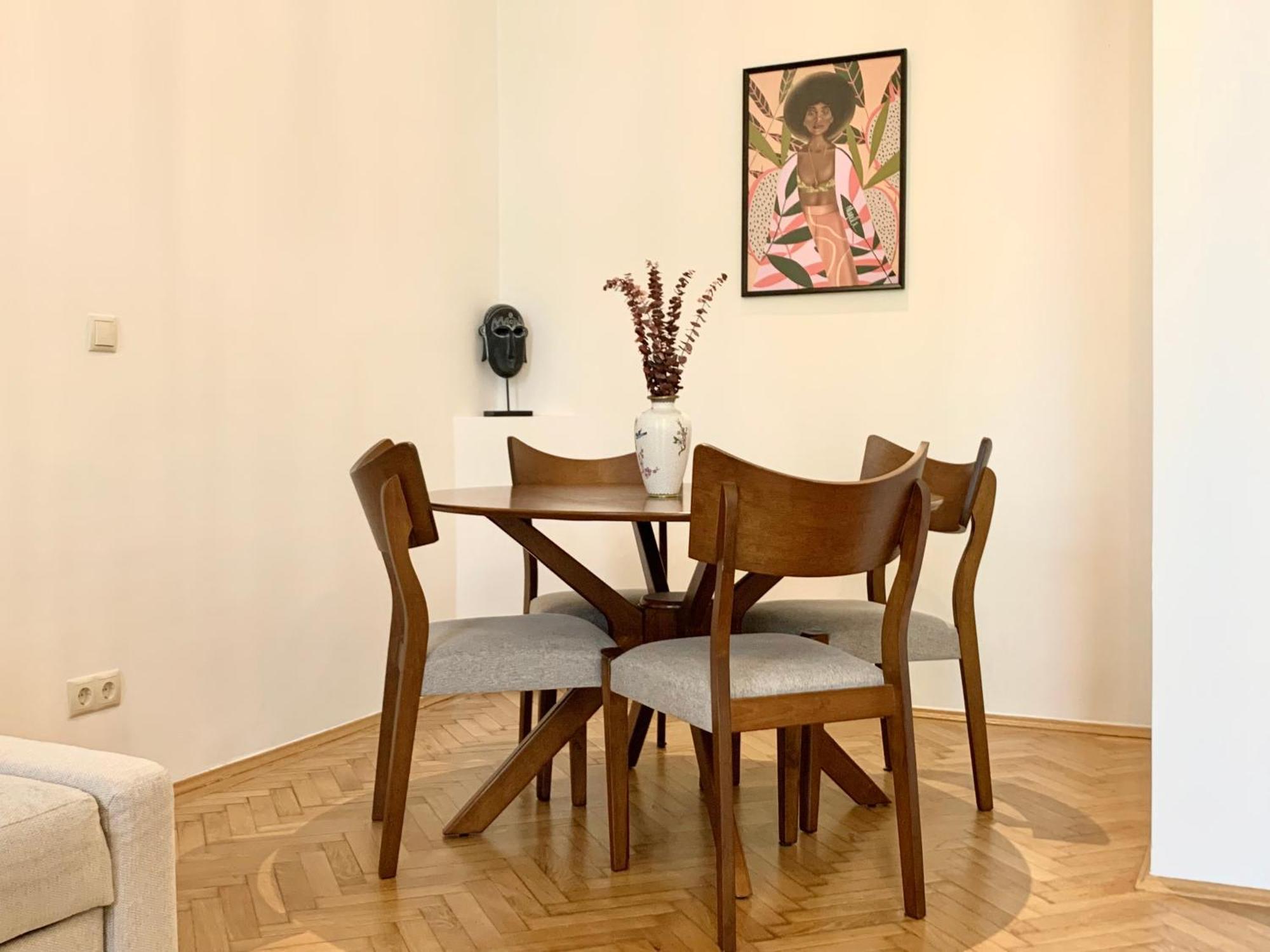 Bamboo City Apartment : A Cozy Family Haven In Vienna'S 9Th District Exterior photo